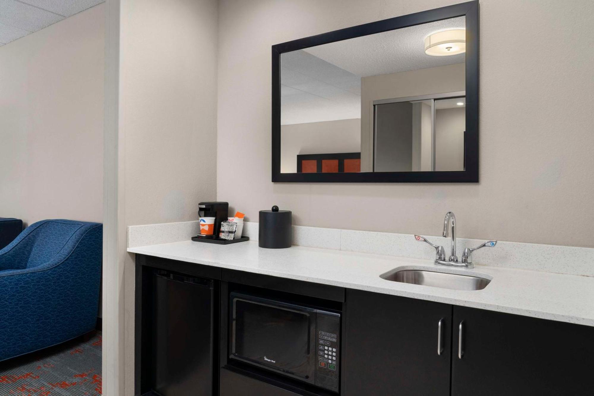 Hampton Inn Stafford / Quantico-Aquia Exteriör bild